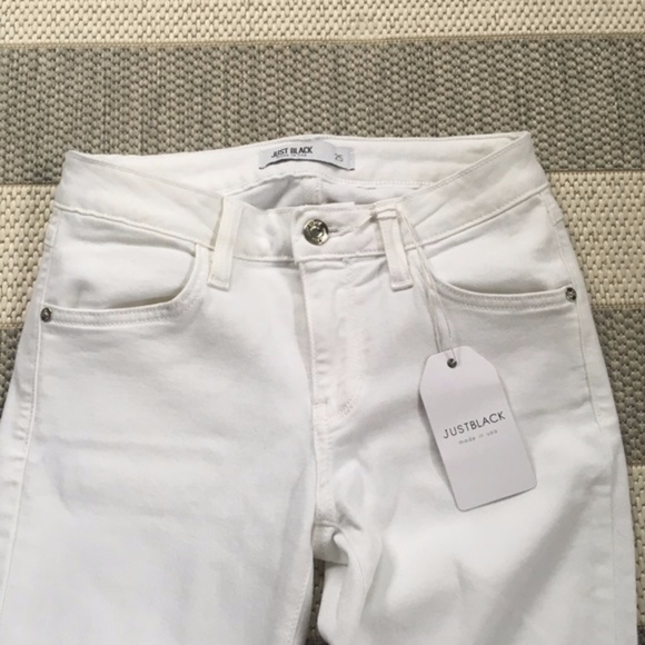 NWT White Distressed Skinny Jeans Size 26 - Picture 4 of 4